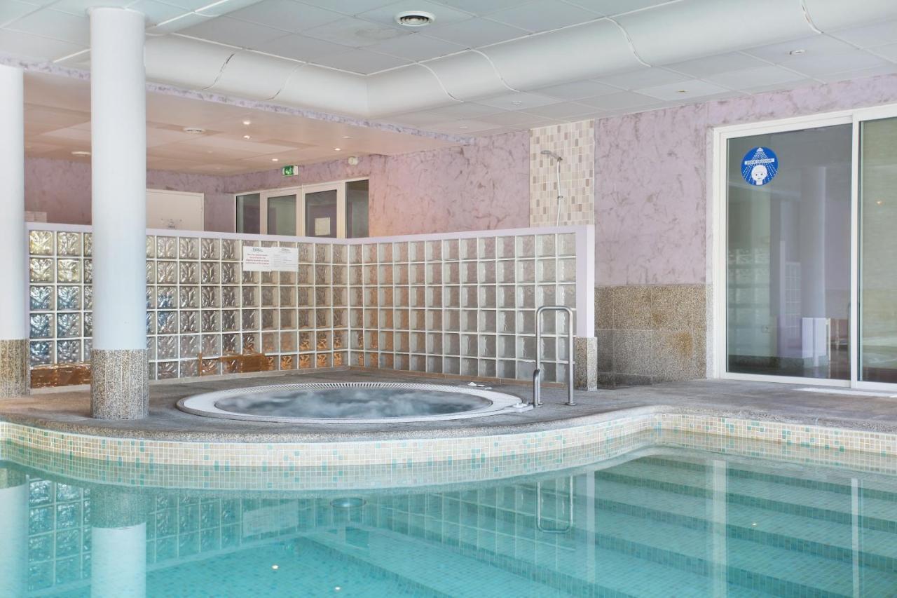 Residence Odalys La Licorne De Haute Provence グレウー・レ・バン エクステリア 写真