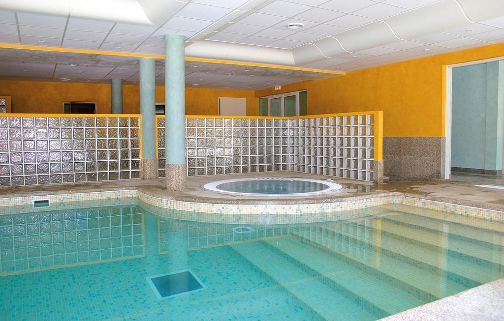 Residence Odalys La Licorne De Haute Provence グレウー・レ・バン エクステリア 写真